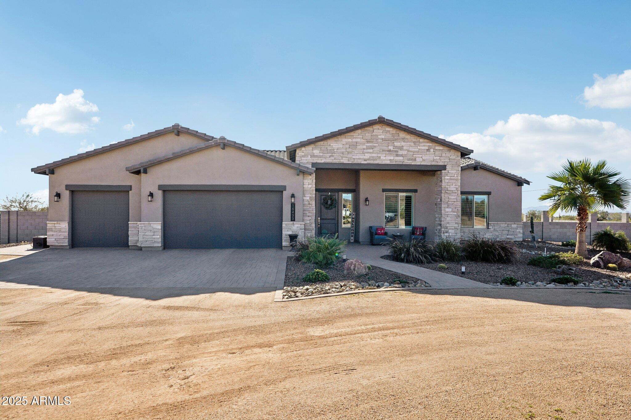 15433 W PINNACLE VISTA Road