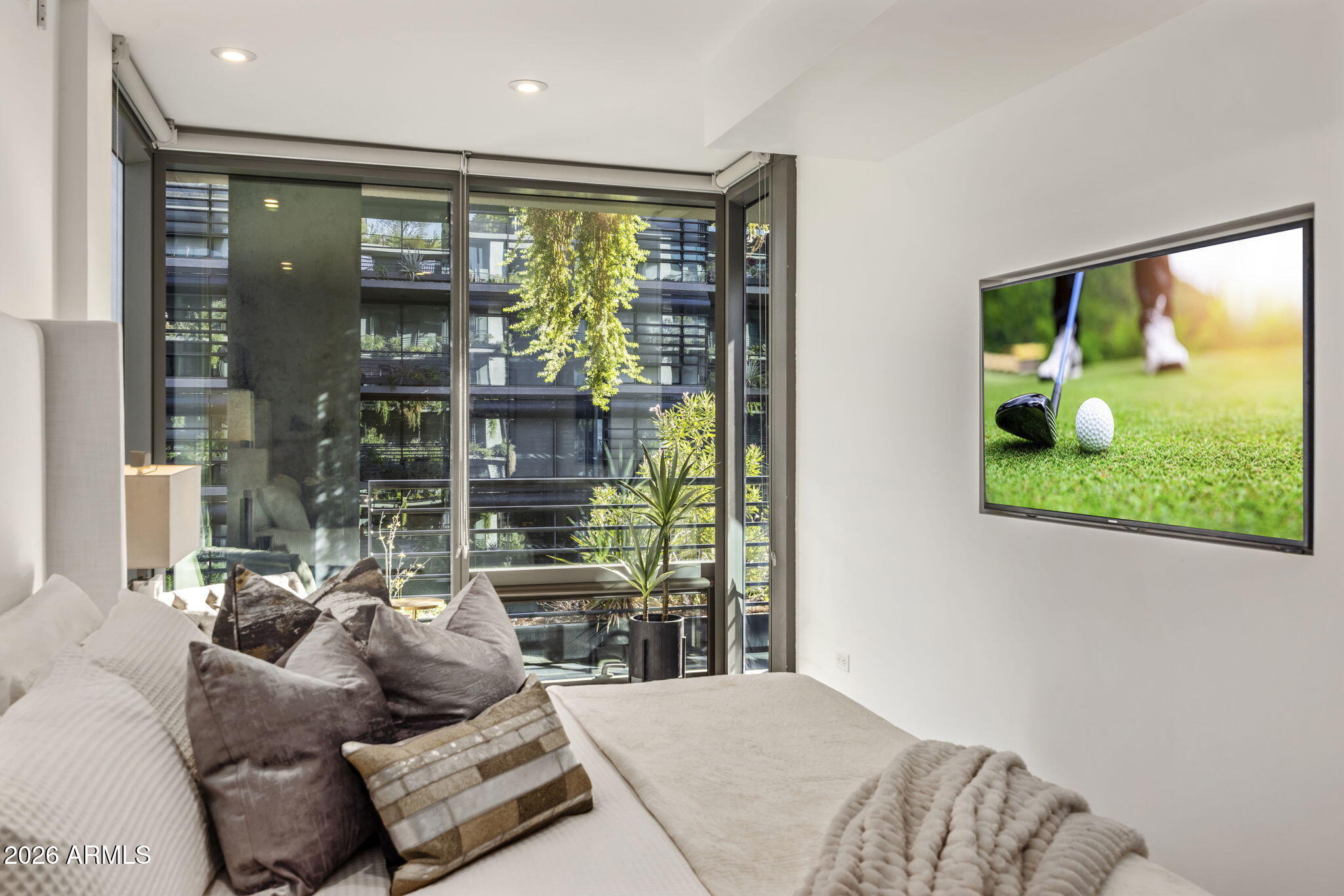 7120 E KIERLAND Boulevard 901