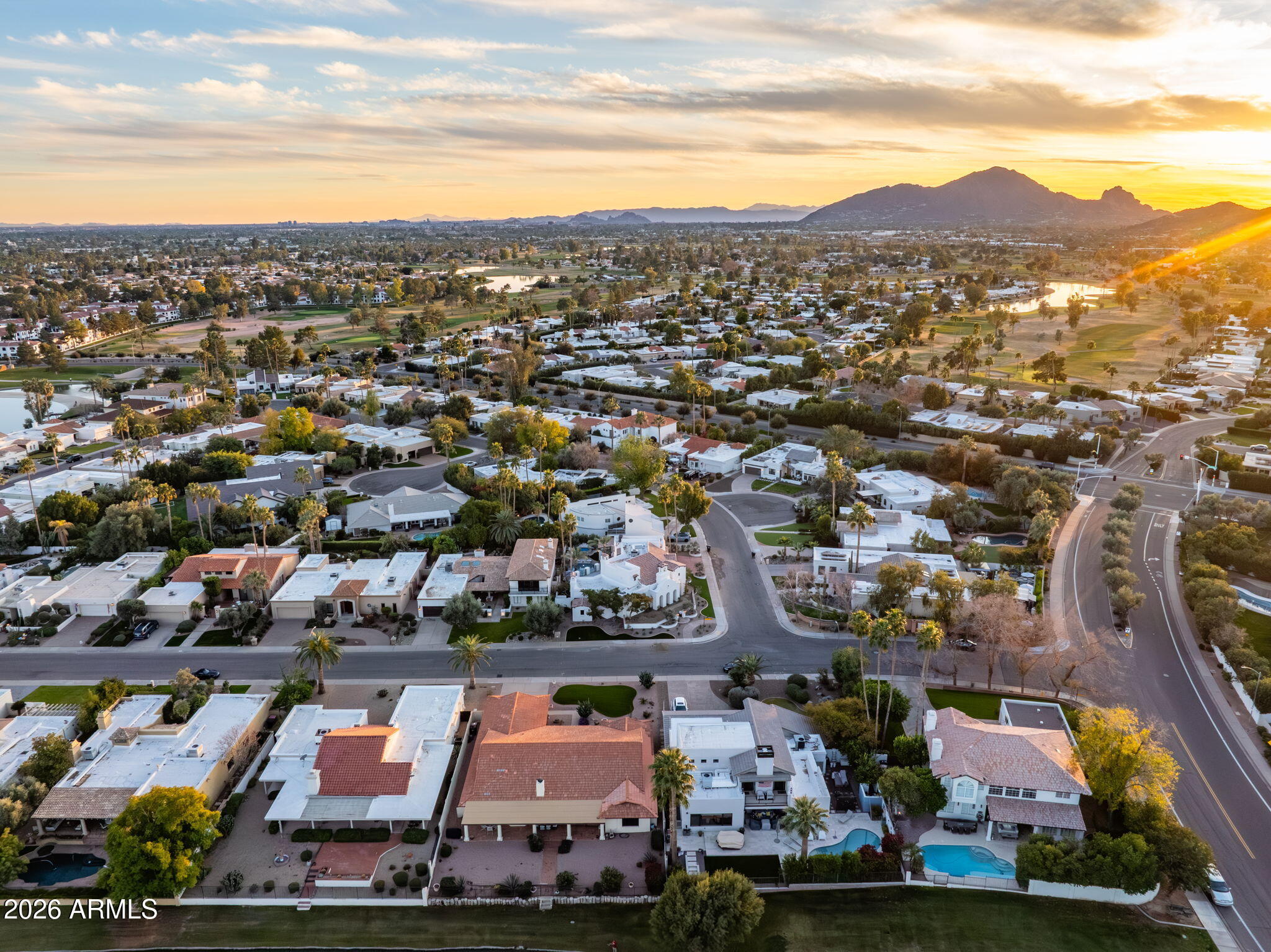 8127 E DEL CAPITAN Drive