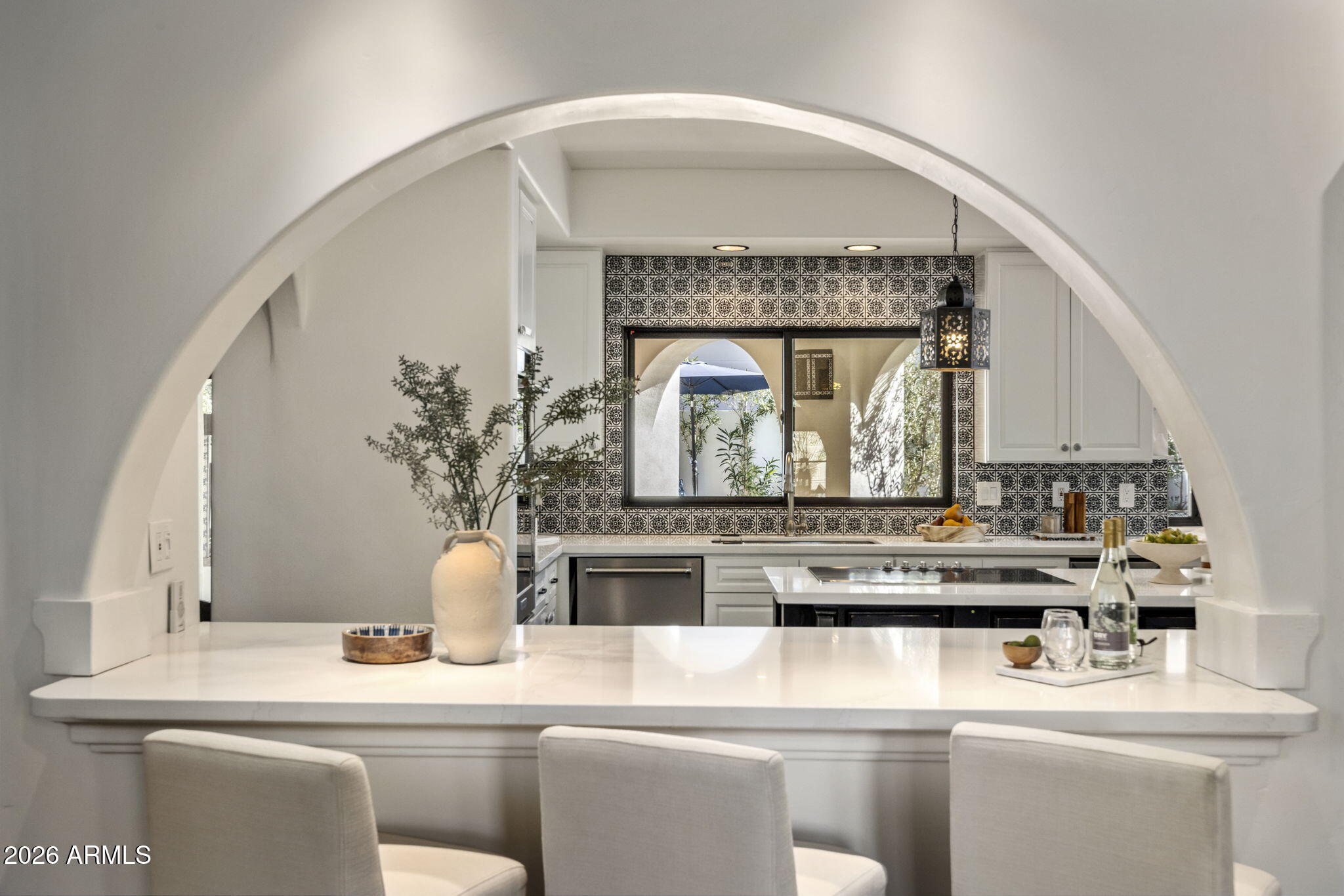 8127 E DEL CAPITAN Drive