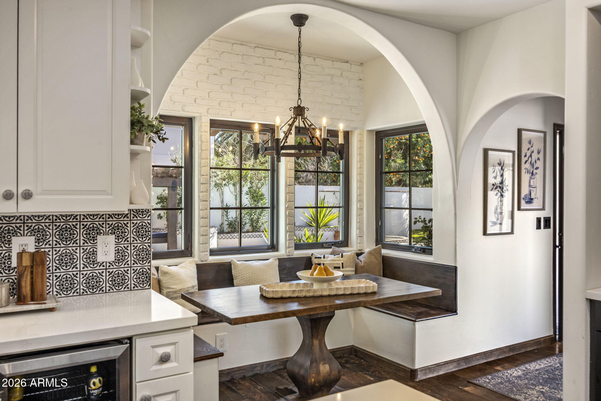 8127 E DEL CAPITAN Drive