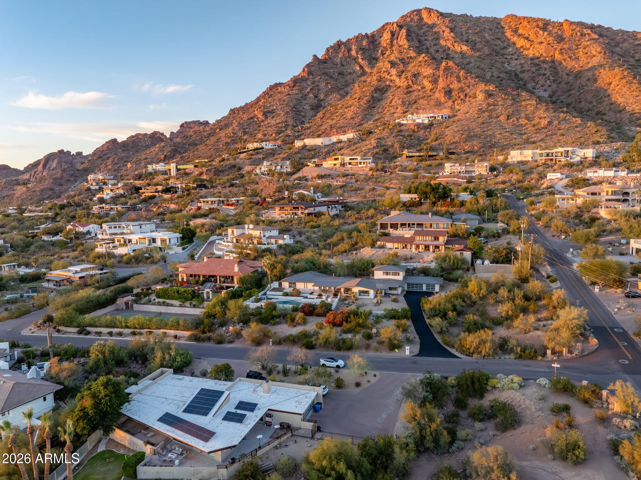 5518 E ROCKRIDGE Road