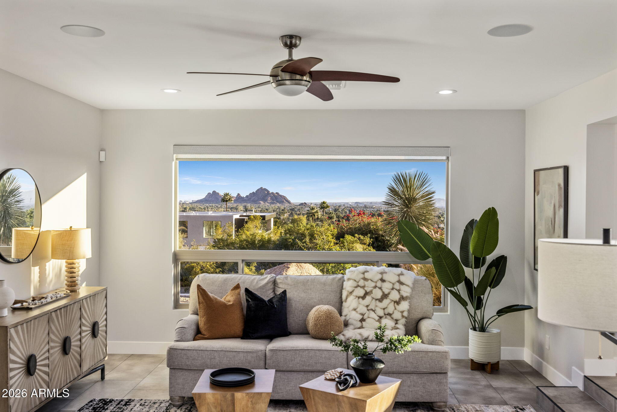 5518 E ROCKRIDGE Road