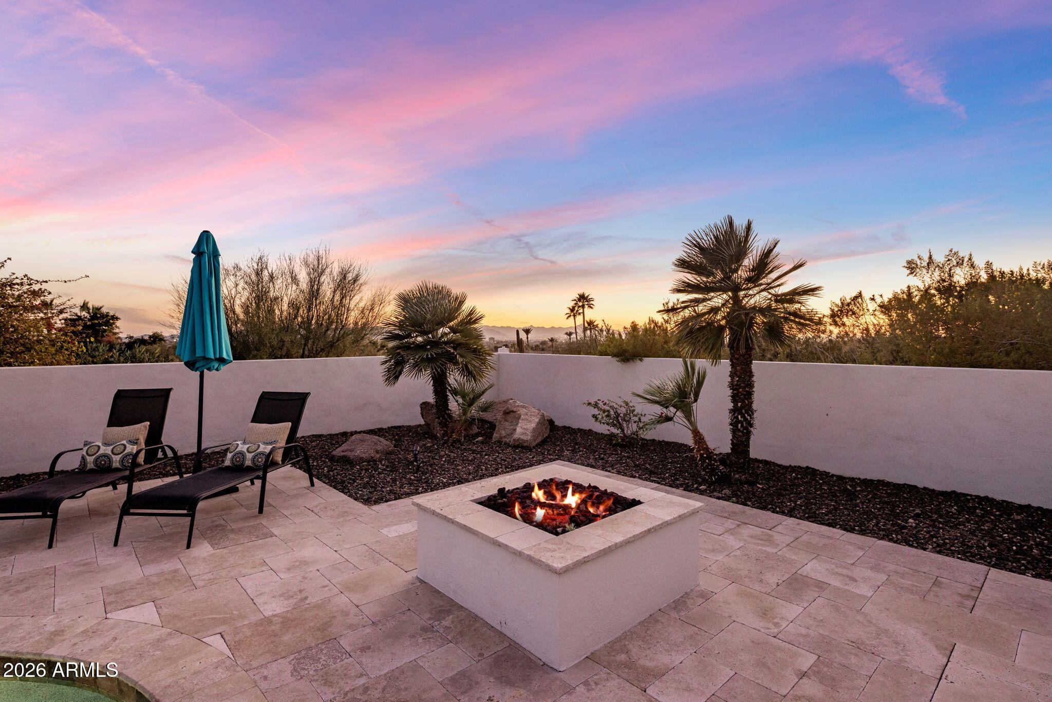 5518 E ROCKRIDGE Road