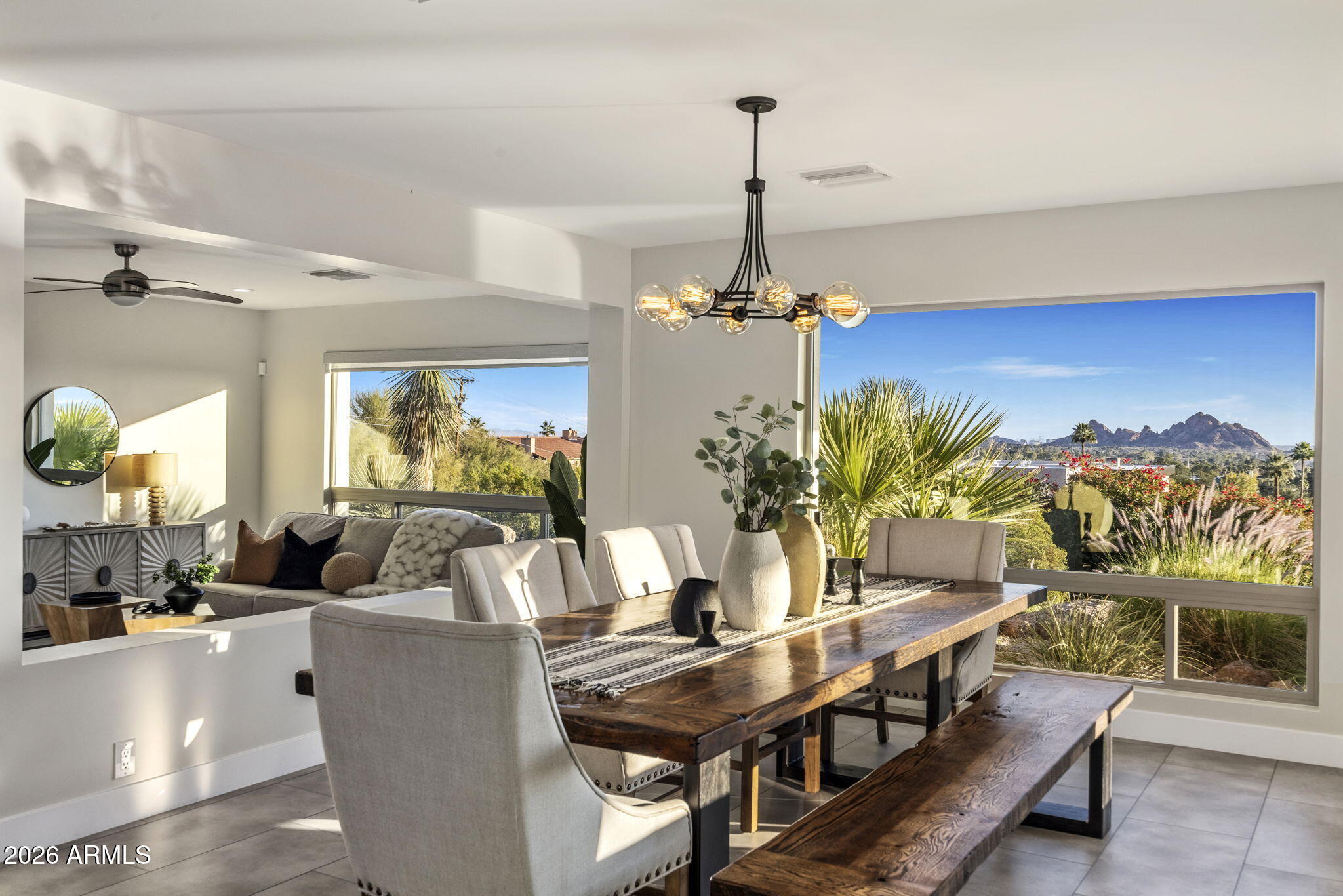 5518 E ROCKRIDGE Road