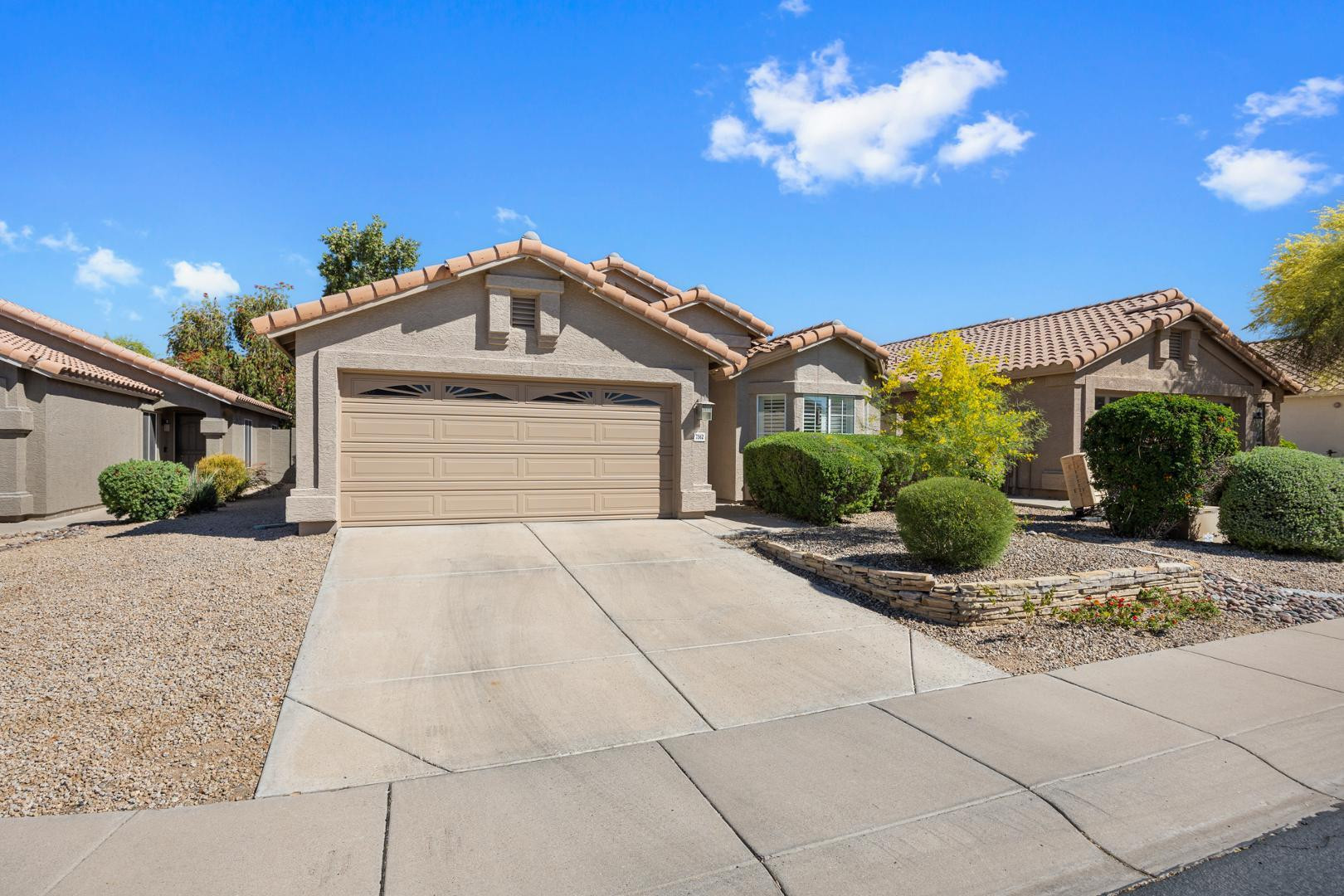 7362 E Hanover Way