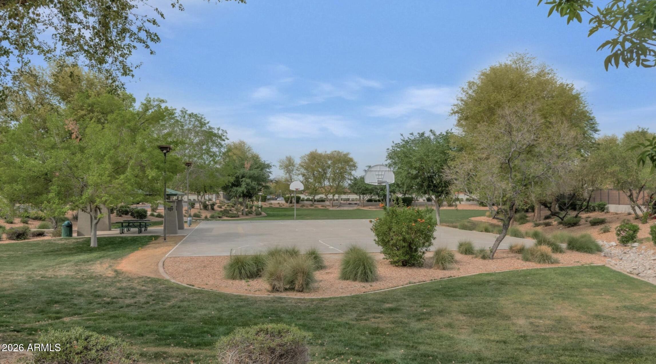 2122 W IAN Drive