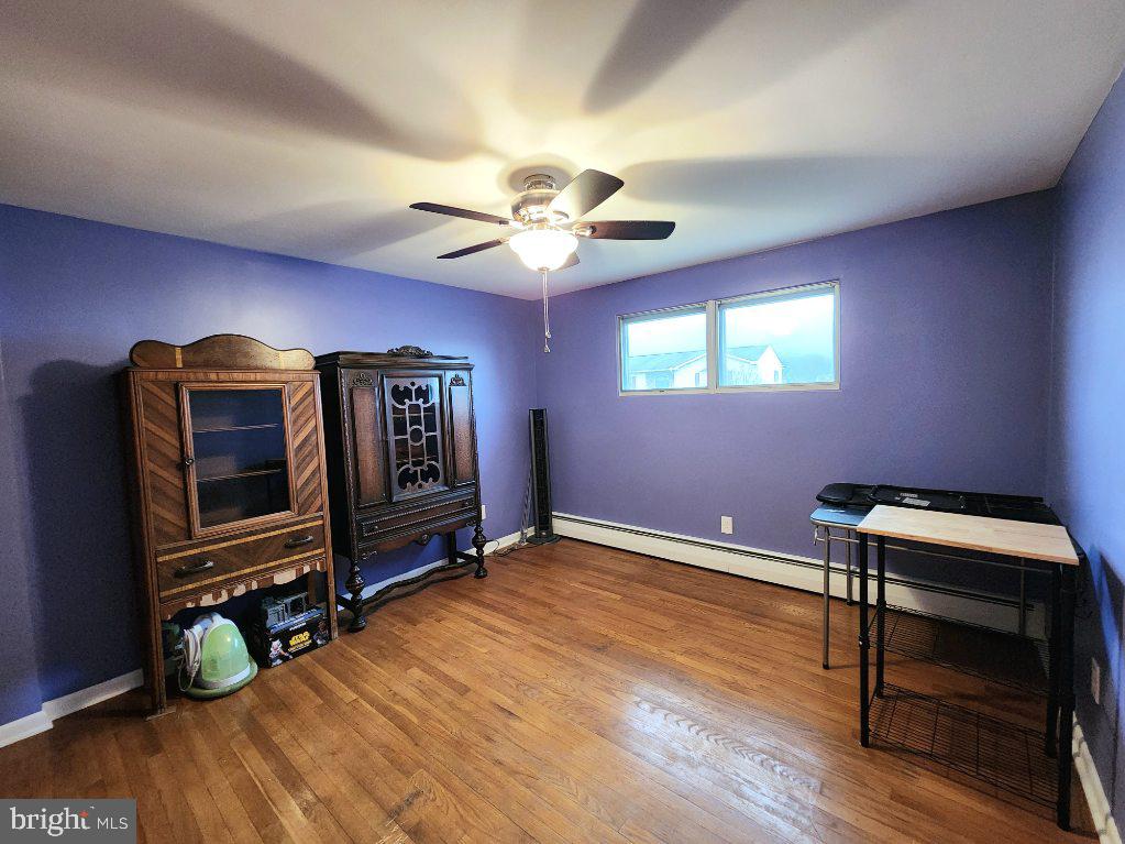 1420 Logan Ave 1420 Ave
