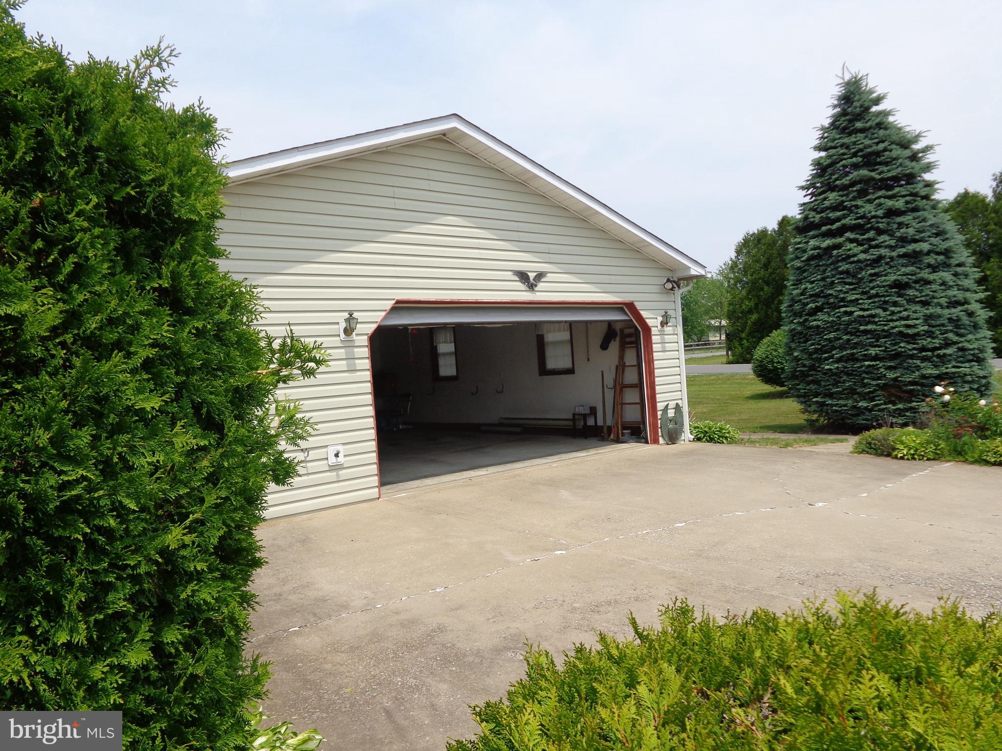 197 Pleasant Meadow DRIVE