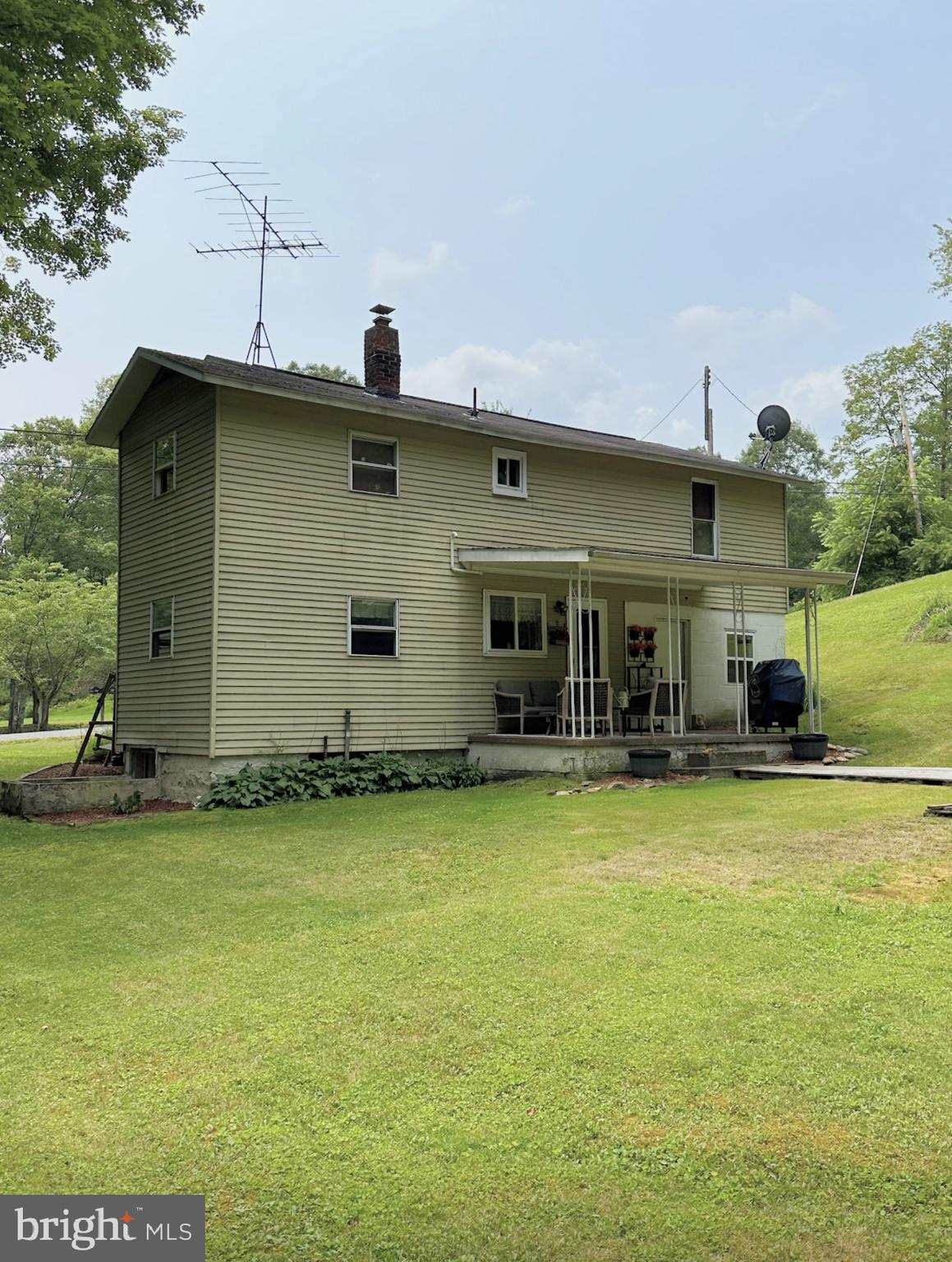 1769 SHADYBROOK DRIVE