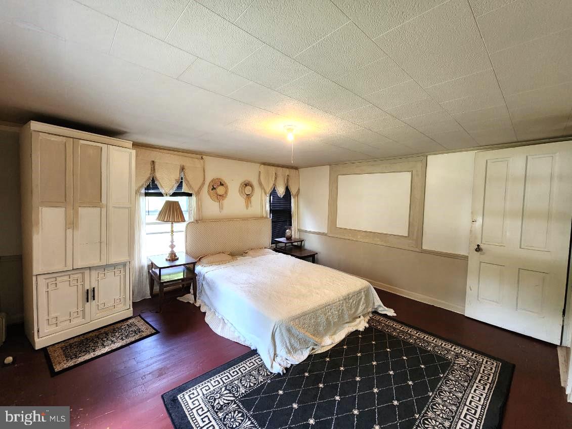 411 SPIKE ISLAND ROAD