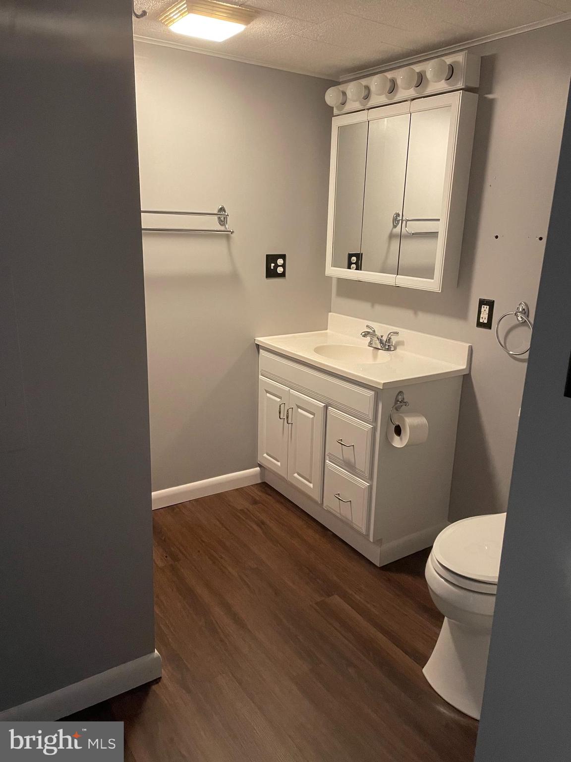 971 Grassflat AVENUE