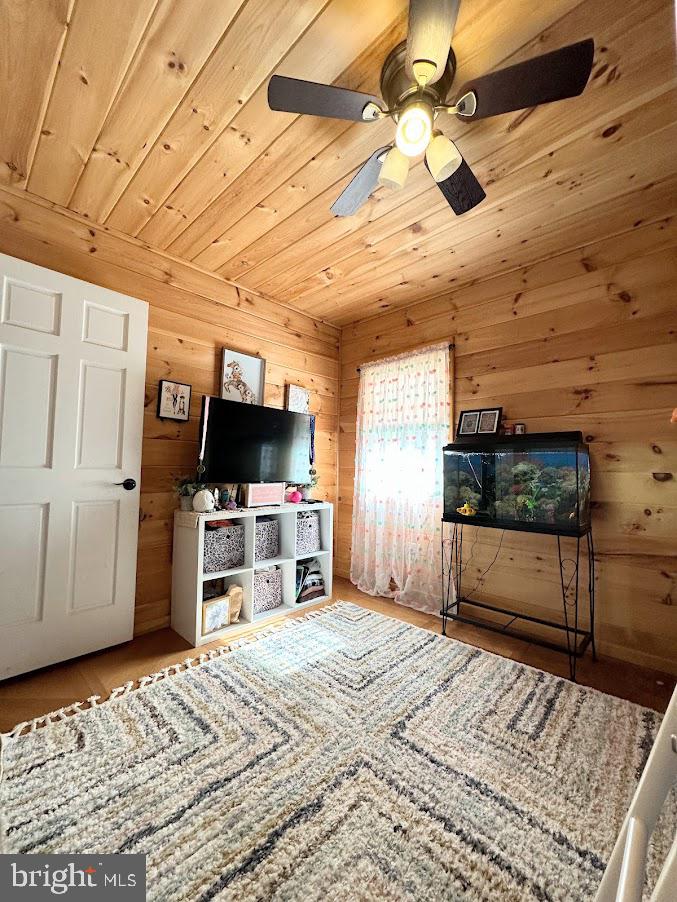 5524 BUCK RUN ROAD