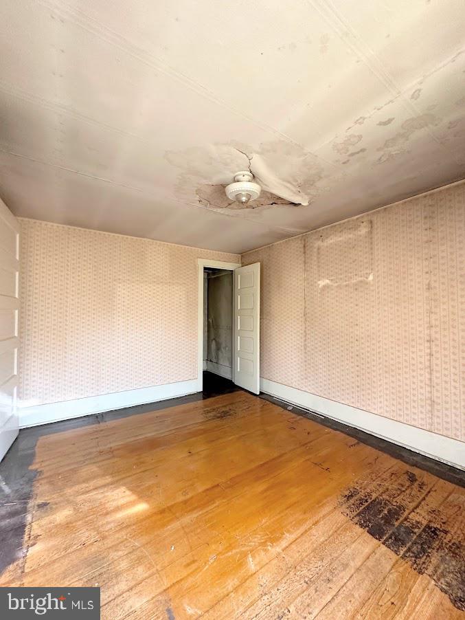 33 HIDDEN VALLEY ROAD