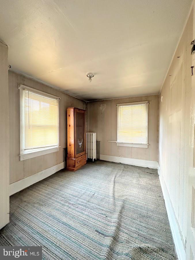 33 HIDDEN VALLEY ROAD