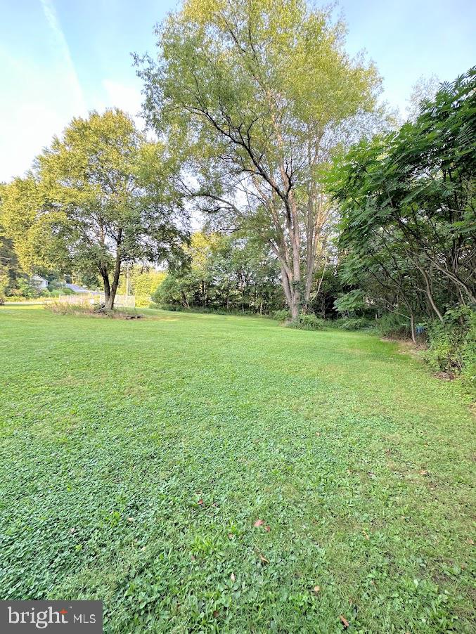33 HIDDEN VALLEY ROAD