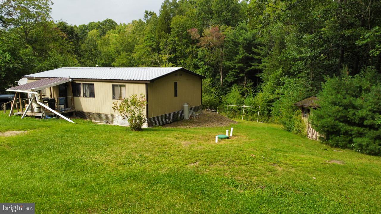 886 Ashland ROAD