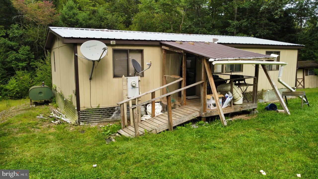 886 Ashland ROAD