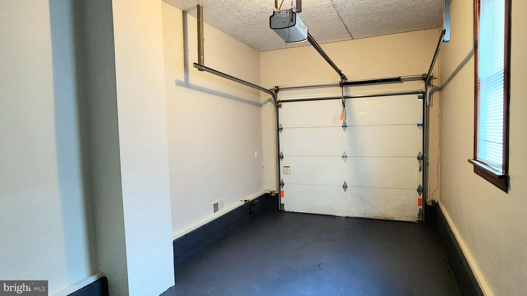 317 W Cherry Street