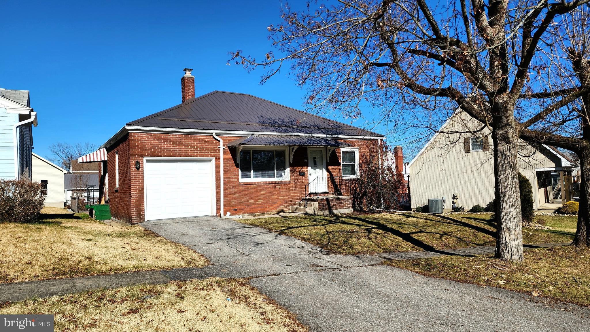 317 W Cherry Street