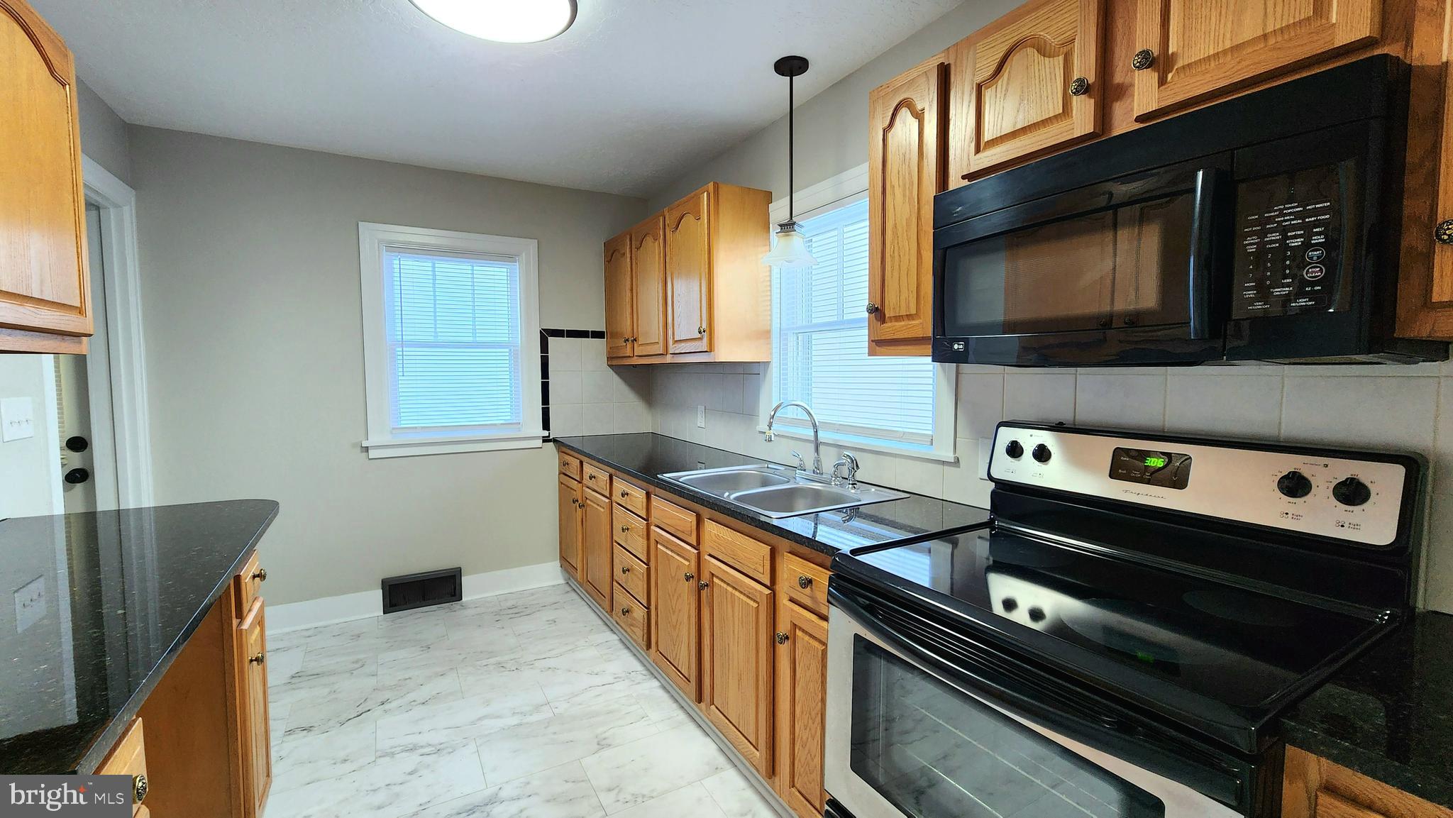 317 W Cherry Street