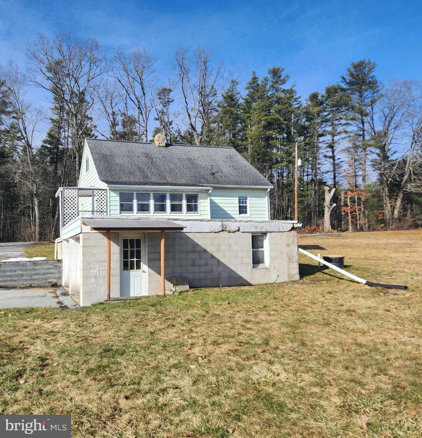967 Gormont Dr