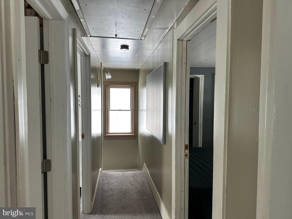 172 Stronach Rd