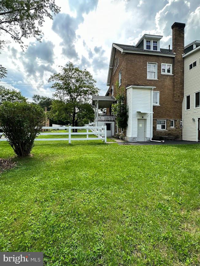 625 Turnpike Ave