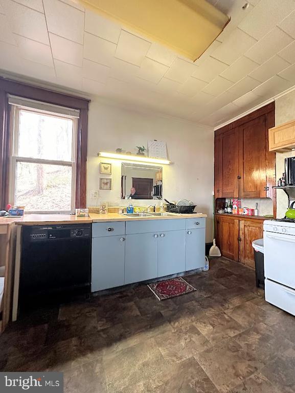 12 E Weber Ave