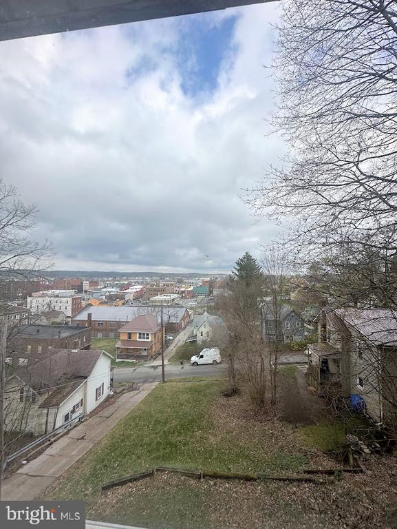 12 E Weber Ave