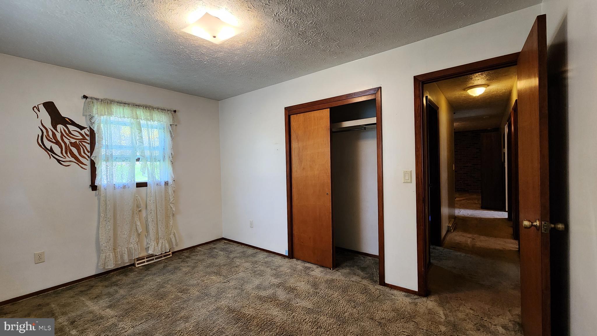 42 Mapes Ave