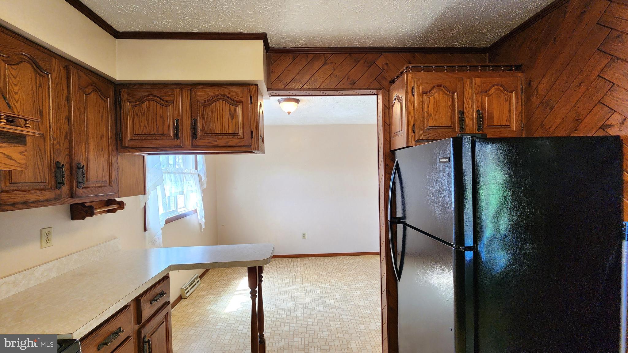 42 Mapes Ave