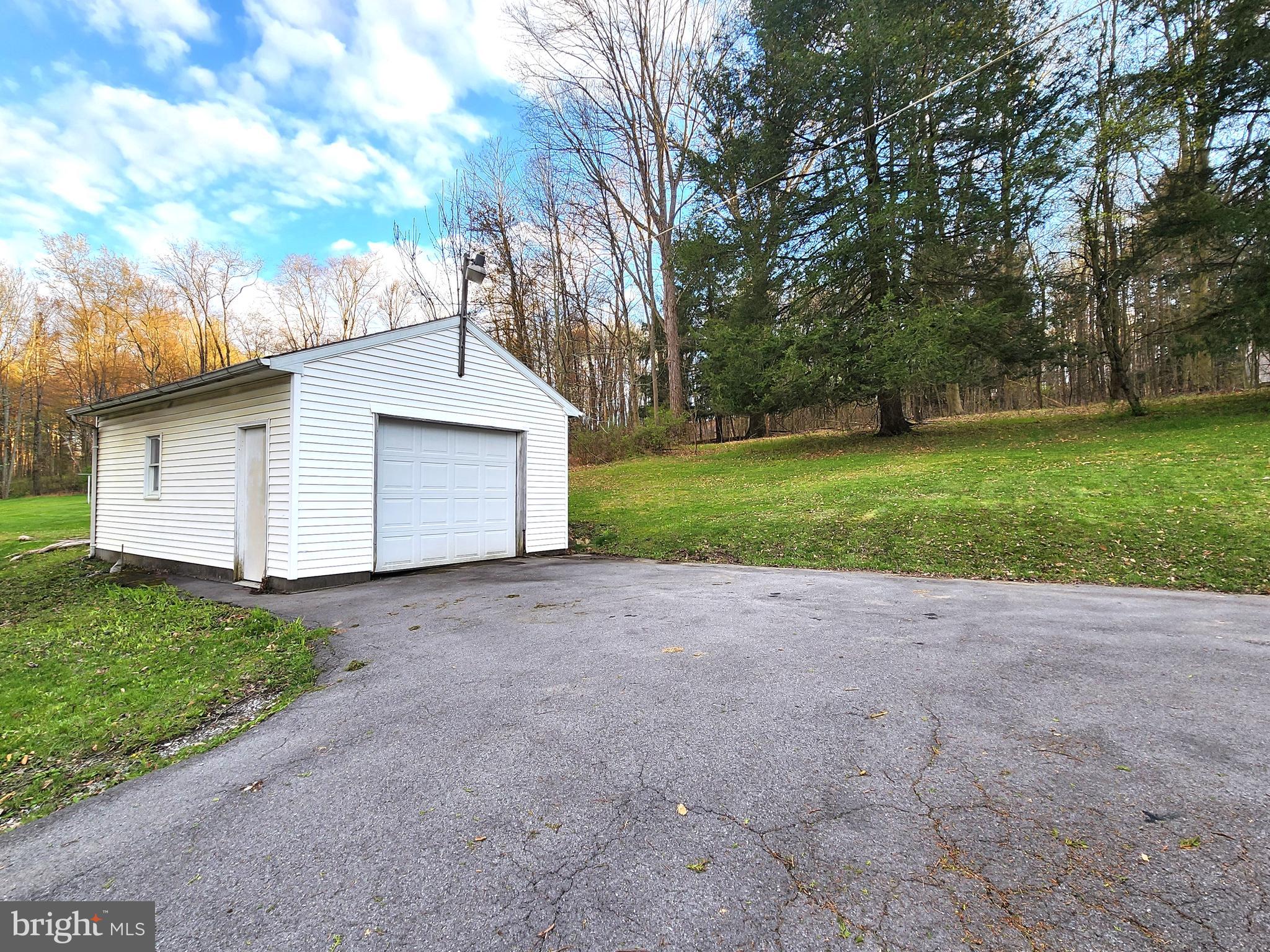 1873 Allport Hwy