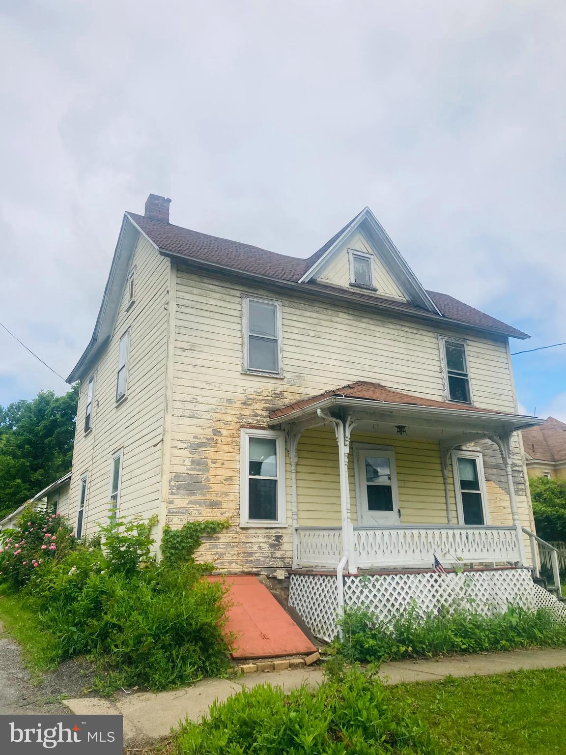 17 SW 3rd Ave