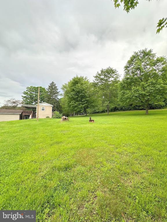 894 Flegal Rd