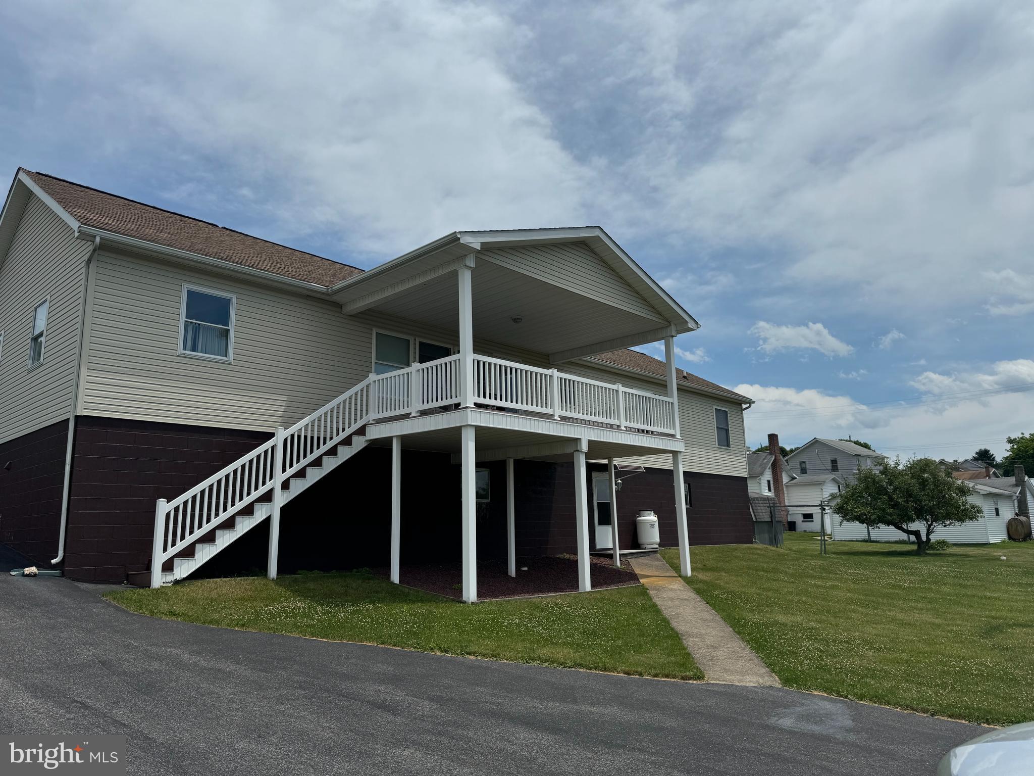 155 Walnut St
