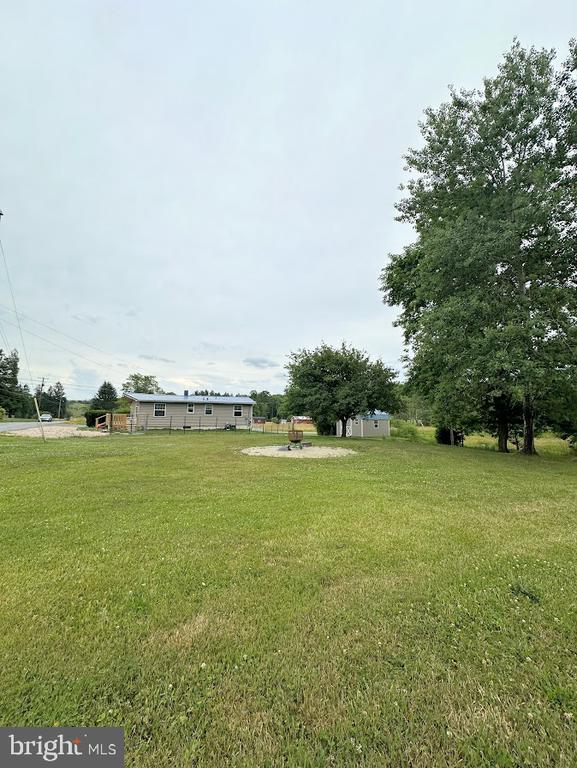 109 W Hepburnia Rd