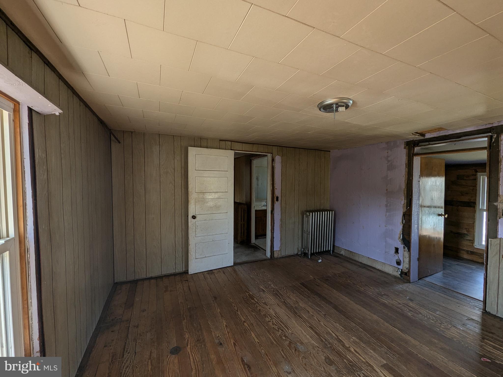 2561 Main St