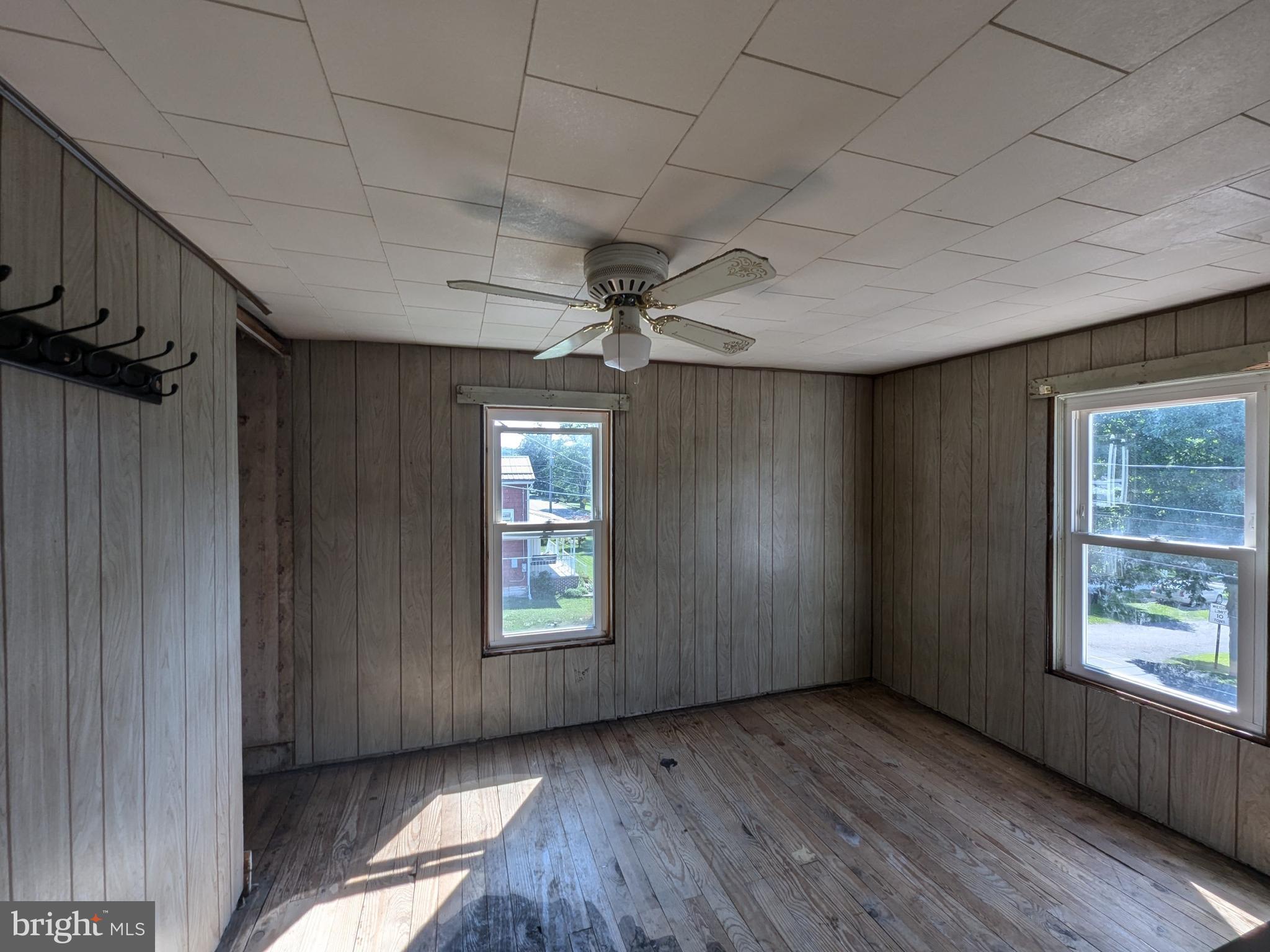 2561 Main St