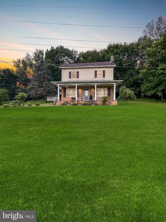 590 Frog Hollow Rd