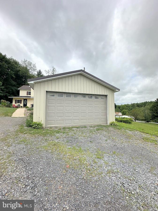 590 Frog Hollow Rd