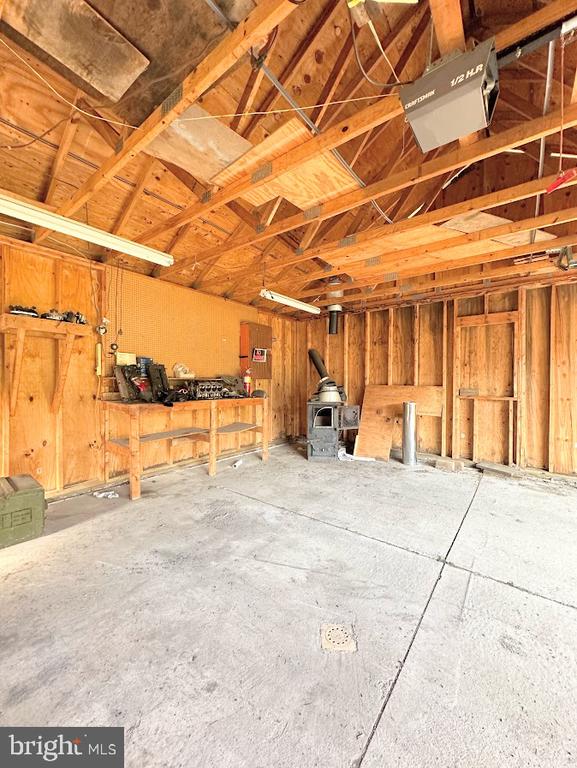 307 Pruner St