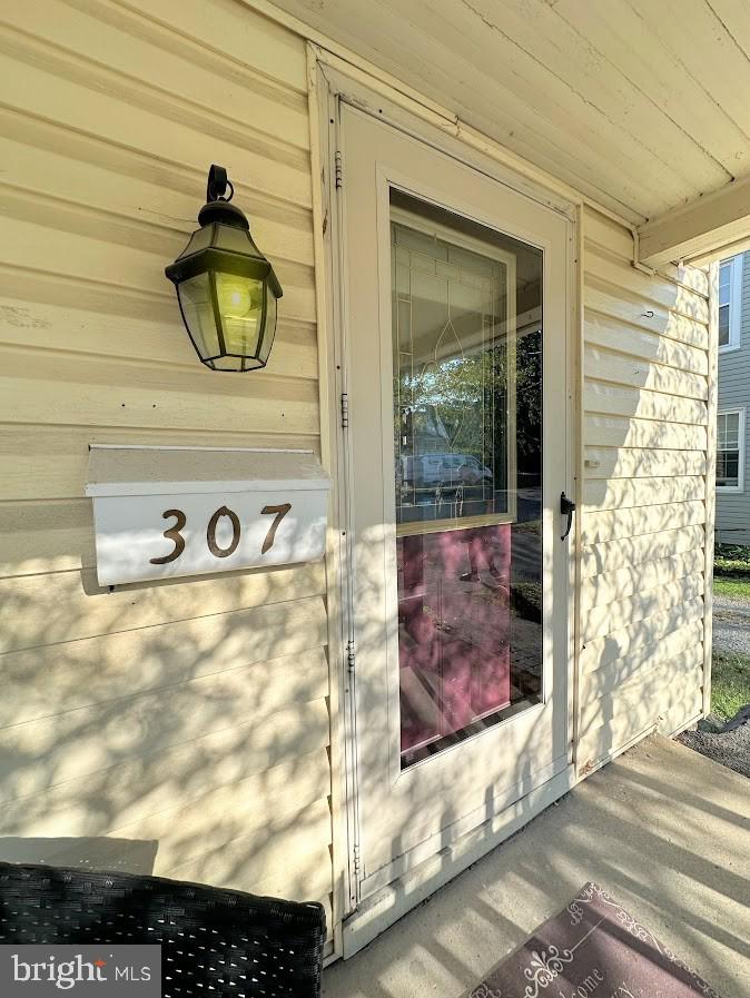 307 Pruner St