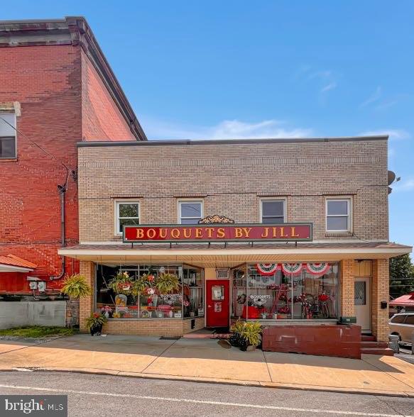 325-329 Filbert St