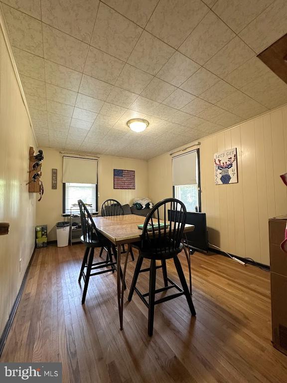 523 Frog Hollow Rd