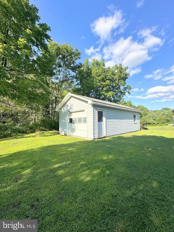 523 Frog Hollow Rd