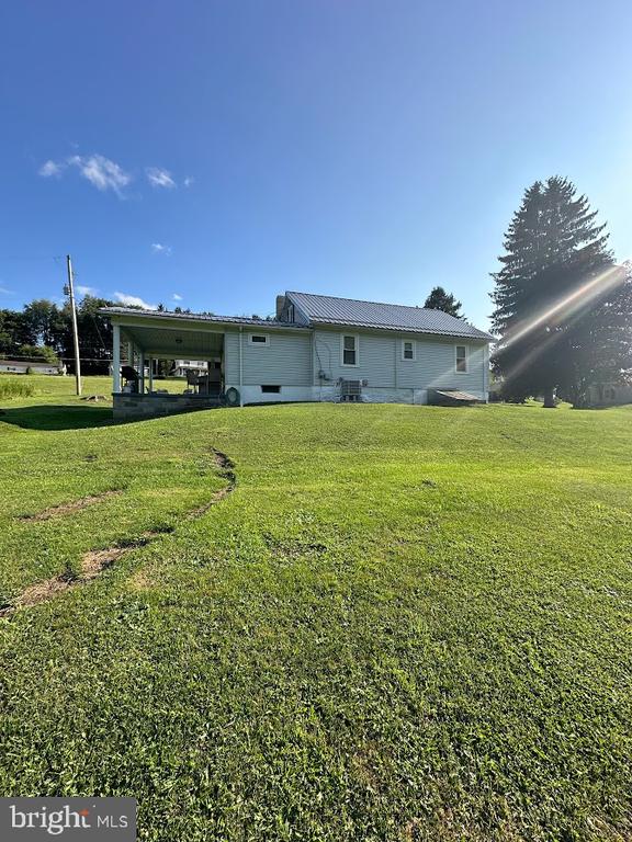 523 Frog Hollow Rd