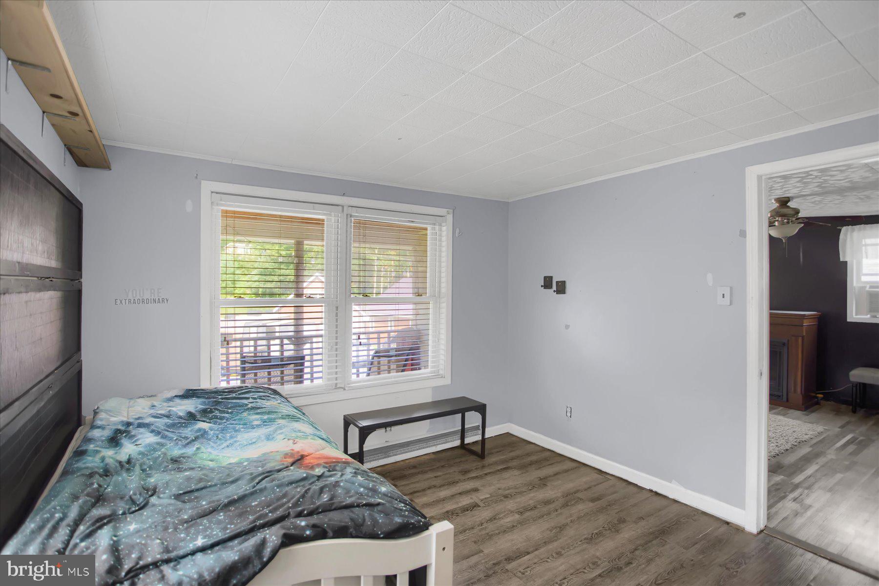 2356 Hogback Hl