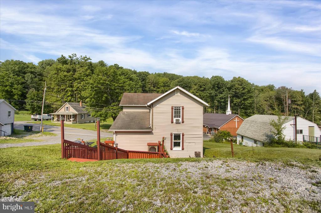 2356 Hogback Hl