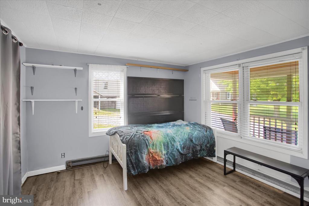 2356 Hogback Hl